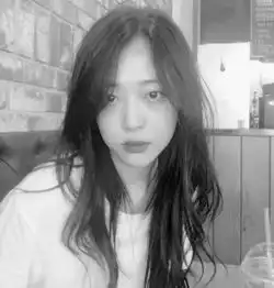 韩国女星崔雪莉,死在整个娱乐圈的烂疮上
