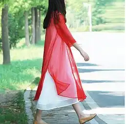 气质迷人连衣裙,让女性美足整夏