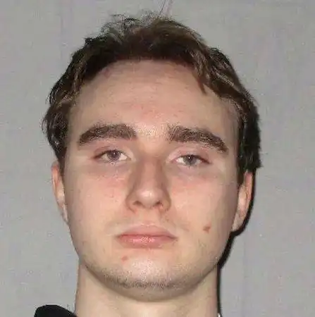 佛州25岁啃老男子被母亲威胁赶出家门,竟冷血乱刀砍向母亲....
