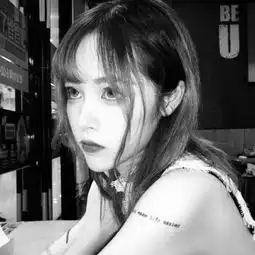 女头像霸气高冷黑白单纯的小成熟