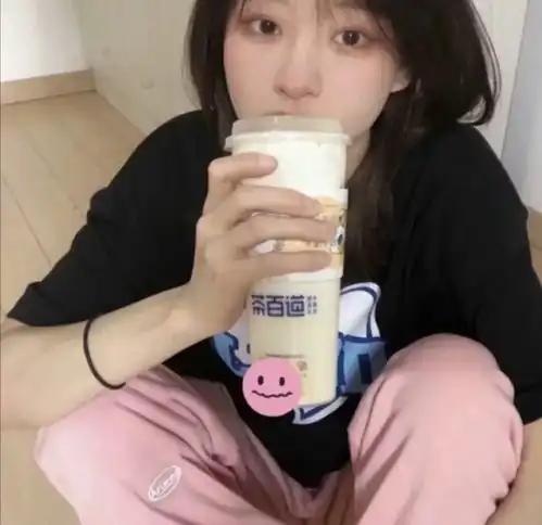 ins招桃花女生头像