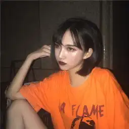原宿风女生高冷头像2018最新眼泪在眼眶打转还在说没事