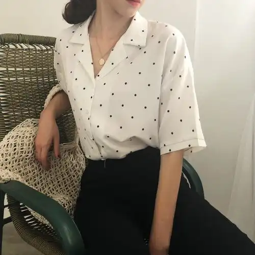 女孩必学的日常复古港风的穿搭造型