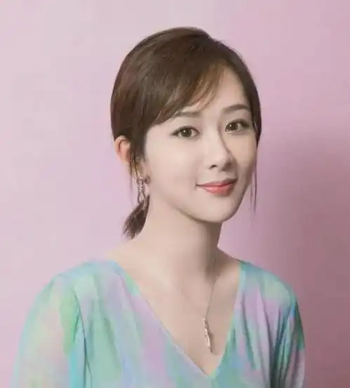 内娱商业价值最高的10位女星,迪丽热巴仅排第五,杨紫赵丽颖上榜