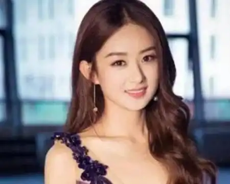 同是圆脸,赵丽颖是可爱型,而这个小姐姐改造后却成了女神型