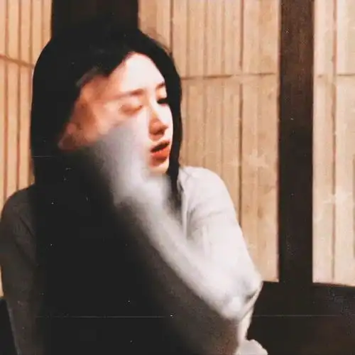 女孩子们会喜欢的绝美头像