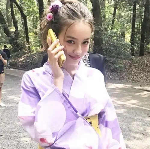 混血儿的先天优势,13岁少女被称为奇迹,进军模特界受追捧