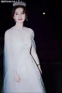 百变仙女的回归身材颜值双在线,让人直呼羡慕