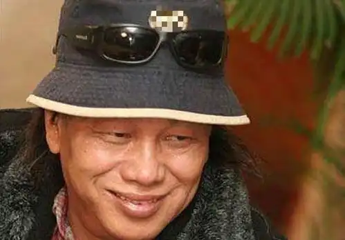 妻子抑郁天天哭仗义梁小龙你可以找男人散心,只是别睡我的床