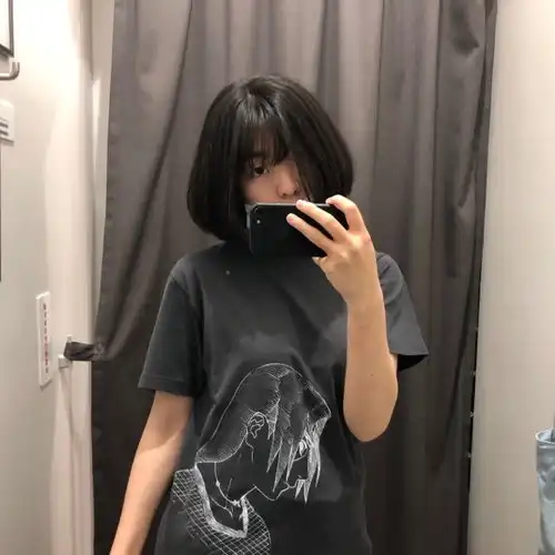 女生头发厚比较蓬松剪什么样的短发