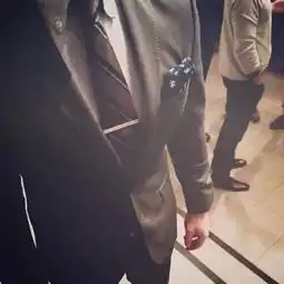 这张照片类似的情头,提供我一下差不多感觉就行哦当然了,如果特别像情头追加