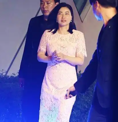 嫁入豪门却很低调的4大女星,郭晶晶第二,第一让人服气