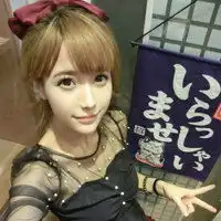 妩媚女生头像再执着也许只是念旧