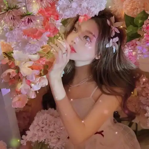 女生头像丨像鹿穿过花岗风吹开一枝扶桑