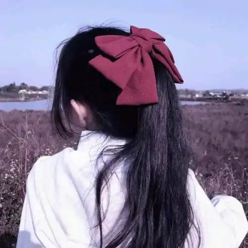 清新女生头像最近我脑子里全是你,你要负责呀低头