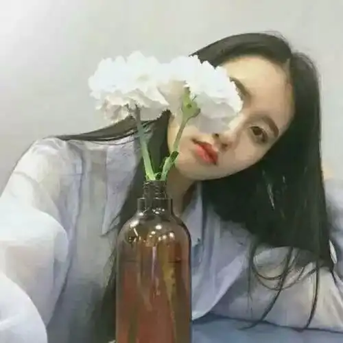 阴历那个月份出生的女人,天生丽质,容貌出众,一生都不缺爱