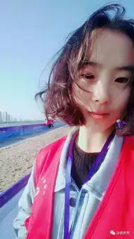法语专业女生静怡每天用法语写日记