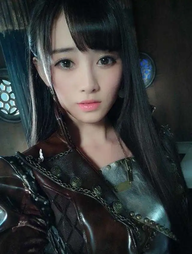 她是四千年一遇美女原来是翻译错了