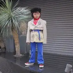 这个才6岁的小屁孩,已经成为了ins大势时尚icon
