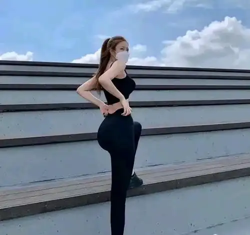 韩国健身女主播米娜,颜值身材都很优秀,符合亚洲人的审美