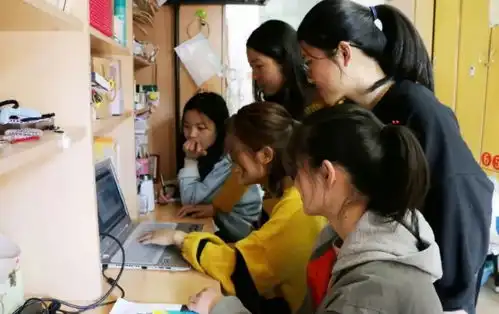 国庆七天假期不回家,学姐说出其中苦衷,不是不想回而是浪费时间