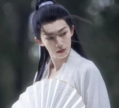 网友呼吁刘宇出演谢怜,原以为是开玩笑,看到他的古装后瞬间心动