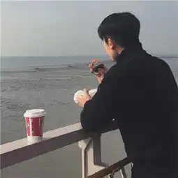 最新男生快手头像霸气伤感的我一个人也可以挡千军万马