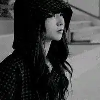 视觉黑白女头别仗着我爱你就为所欲为