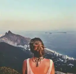 和爱旅行的女孩交往,请慎重