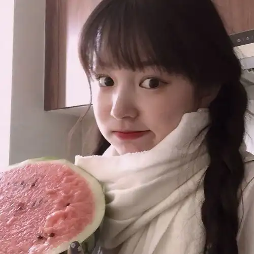 女生头像耳机分你一只,开启心动模式