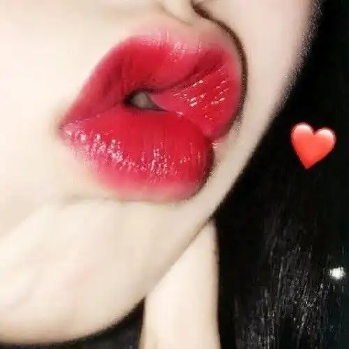 女孩子晨起嘴巴臭烘烘谨记这3小事,让你kiss都是草莓味哦