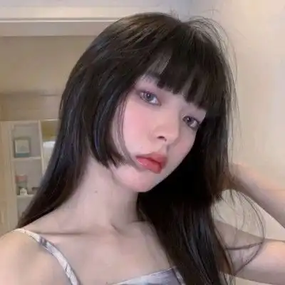 网易云热评捏同桌脸蛋,捏完她却哭了,还说了句这辈子我都难忘的话