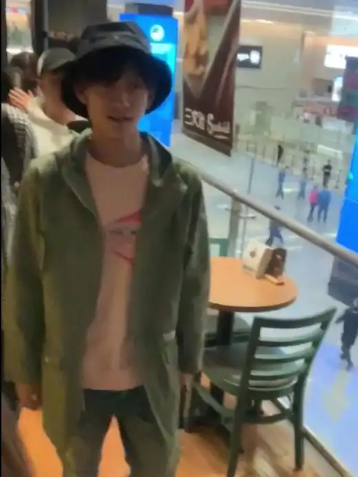 你们喜欢痞帅痞帅的张一山吗