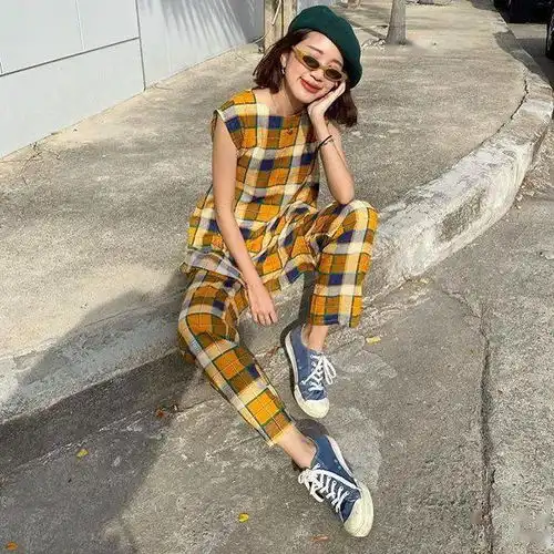 不同学科的女生穿搭搞艺术的和搞科学的差别也太...
