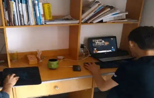 当代大学生现状男生宁愿在寝室里打游戏,也不愿意去追女生