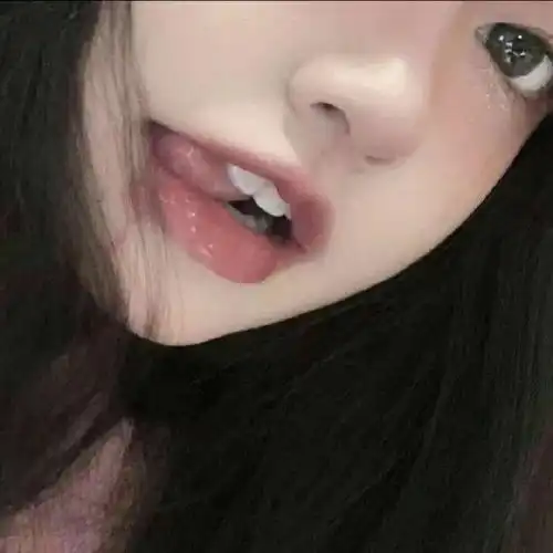 炒鸡好看又纯又欲的女头