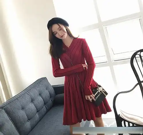 秋冬季女装小香风连衣裙,针织内搭原宿打底裙子