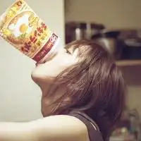 只留下背影或侧脸的女生头像,急急急要多点