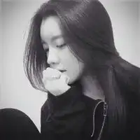 要好看的qq女头,或背影,至少三张,一但选中,100财富值就是你的