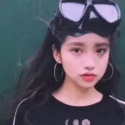 女生头像希望你能做一个简单清澈温暖而有力量的小仙女