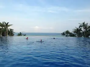 趁着年轻,人应该来一次远方的旅行