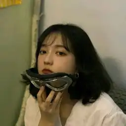 晚安的心情语181120最近手头有点紧,能借你的手来牵牵吗