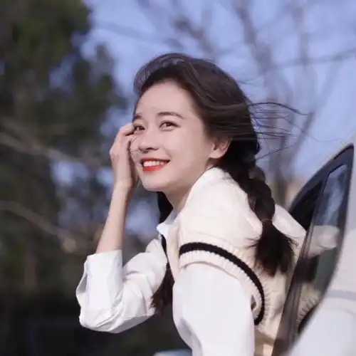 ins笑容甜美治愈系女头