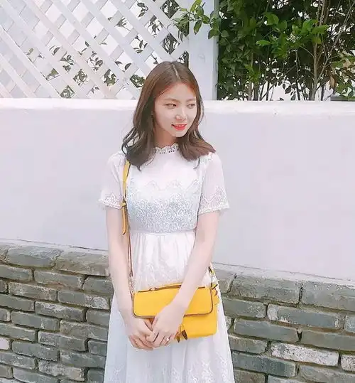 日韩女生在穿搭上竟然有这么多的不同