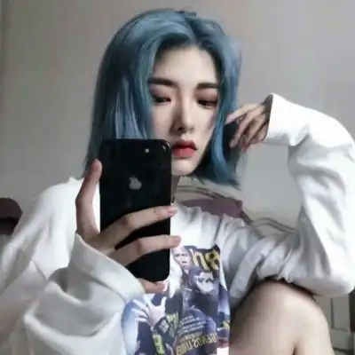 精选女头对镜自拍那些让你崩溃女生头像我要个性网