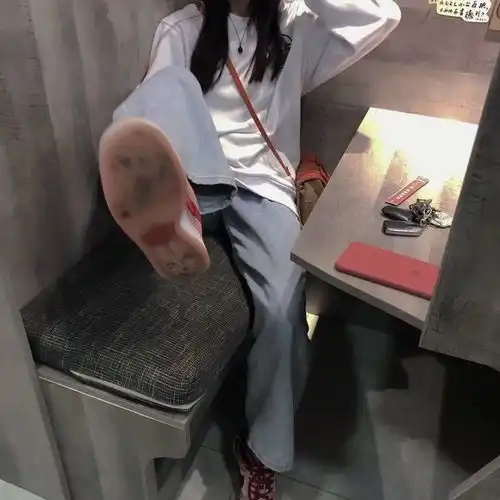 ins风格不露脸女生头像我想给她最好的结局
