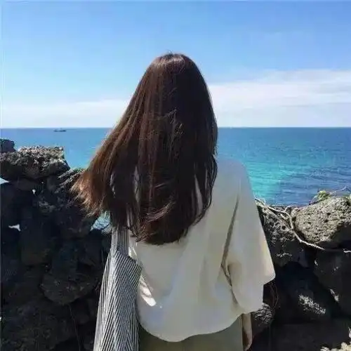 趣味测试你觉得哪个背影最悲伤,测你们步入殿堂的钥匙是什么