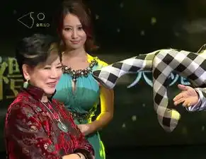 金马奖女礼宾意外走红网友赞身材凶猛