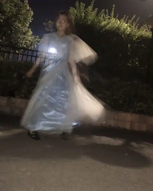 没人能笑着走出男友的手机相册没有人腾讯新闻