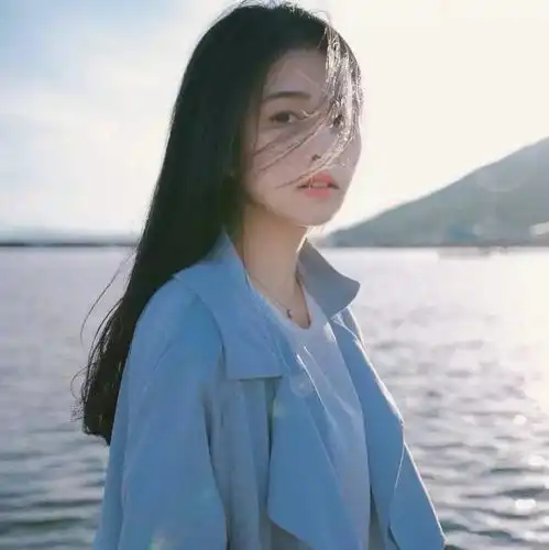 看不见的伤痕最疼,流不出的眼泪最冷